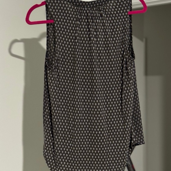 Ladies or Juniors Tank Size XS from Loft - Picture 4 of 4